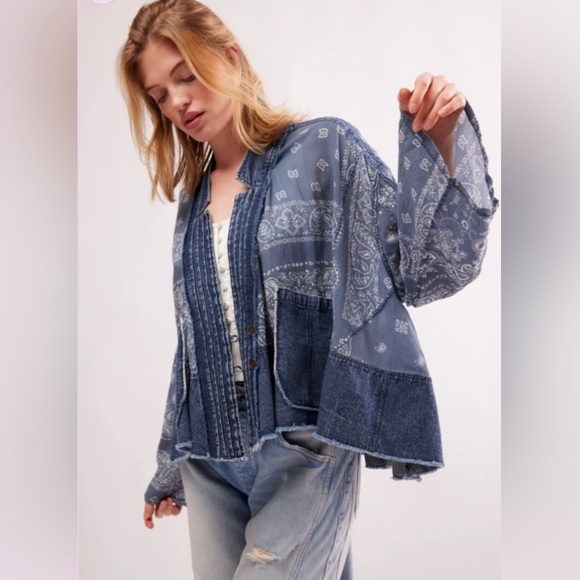 Free People Bandana Dreams Denim Kimono Jacket Size S Oversized Fit NWT Paisley - Picture 1 of 16